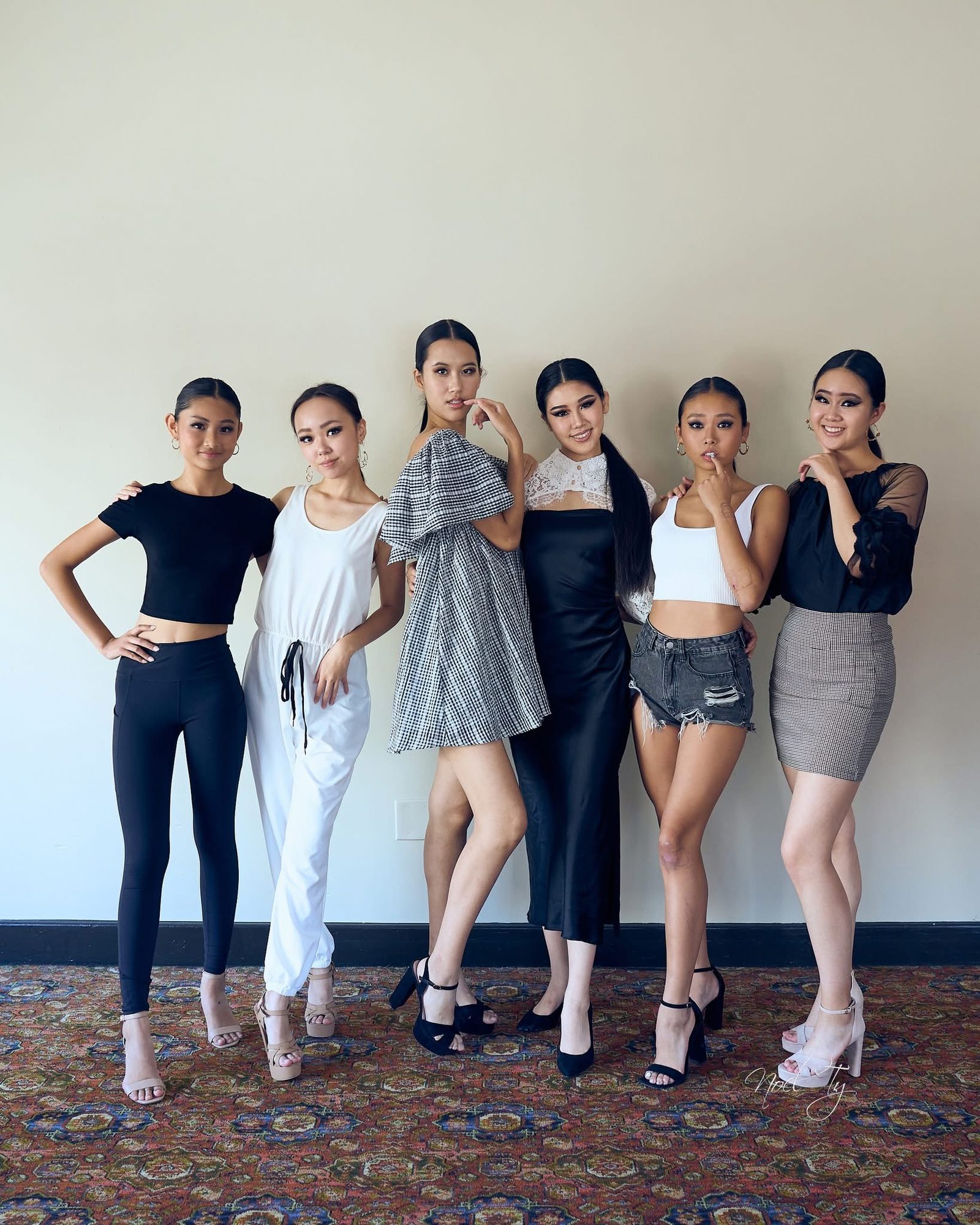 Line-Up — Group photography at Create N Capture